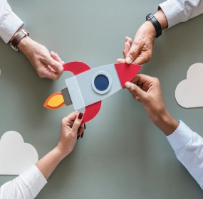 Transitioning From Startup To Scale-Up: Navigate Growth And Sustainability Banner