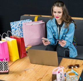 Salesforce For Retail With Salesforce Ecommerce banner